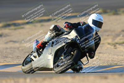 media/Oct-06-2024-Race Pace (Sun) [[d7d39ec7ad]]/1-Turn 10 (730am)/